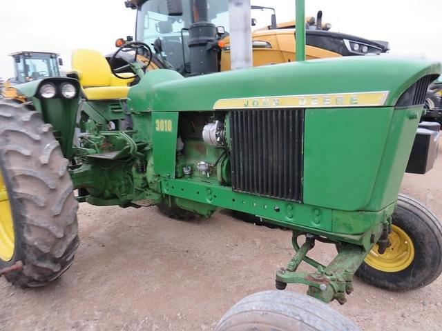 Image of John Deere 3010 equipment image 3
