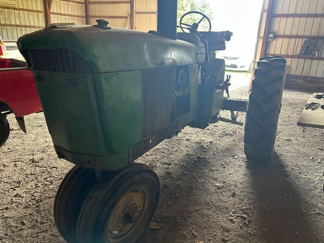 Image of John Deere 3010 equipment image 1