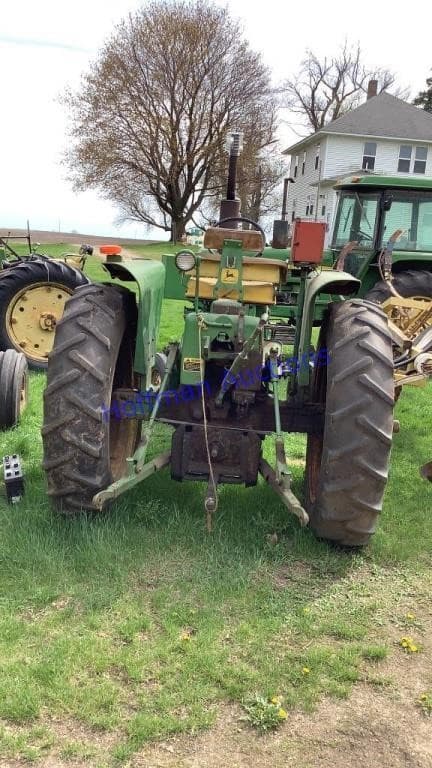 Image of John Deere 3010 equipment image 4