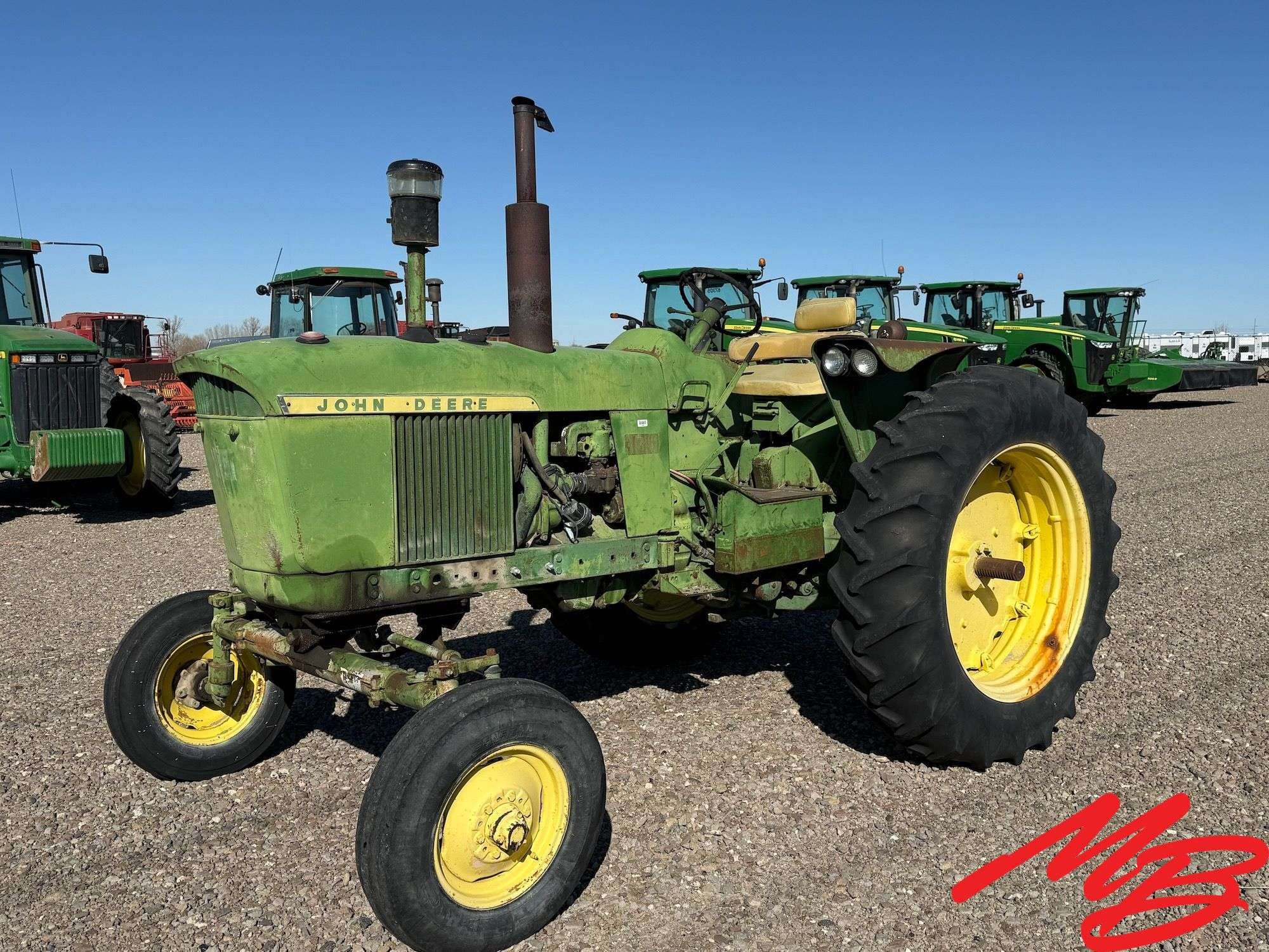 John Deere 3010 Equipment Image0