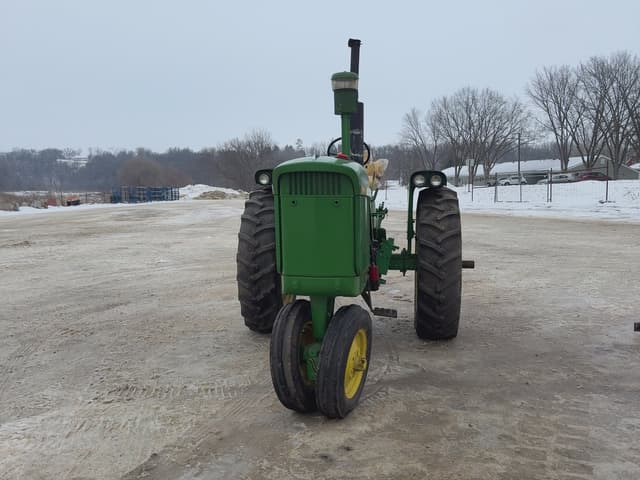 Image of John Deere 3010 equipment image 1