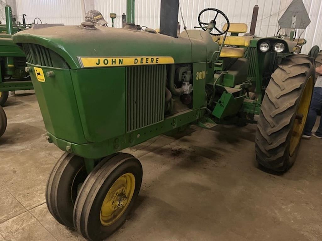Image of John Deere 3010 Image 0