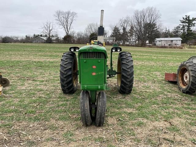 Image of John Deere 3010 equipment image 1