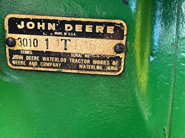 Image of John Deere 3010 equipment image 4
