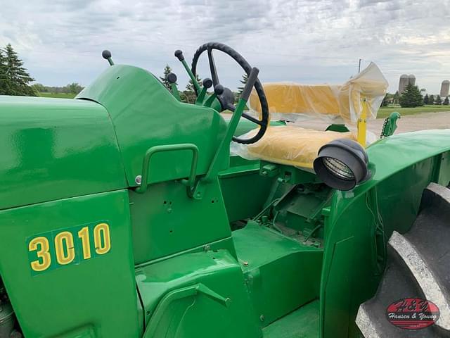 Image of John Deere 3010 equipment image 4