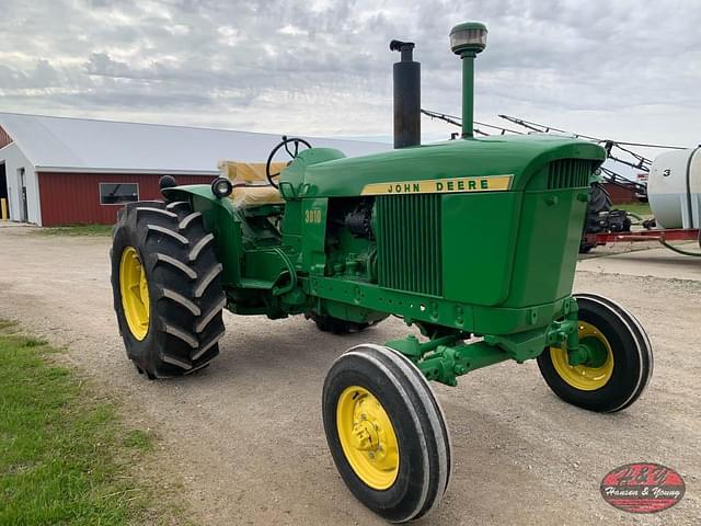 Image of John Deere 3010 equipment image 1