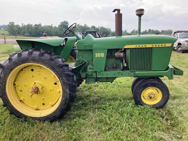 Image of John Deere 3010 equipment image 3