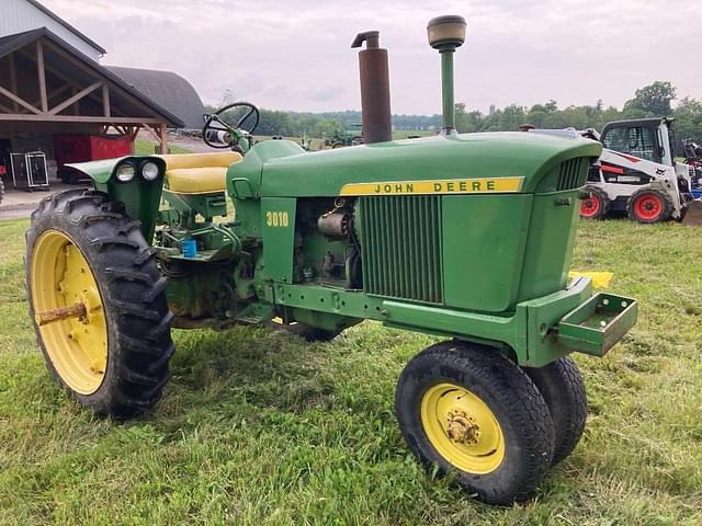 Image of John Deere 3010 equipment image 2