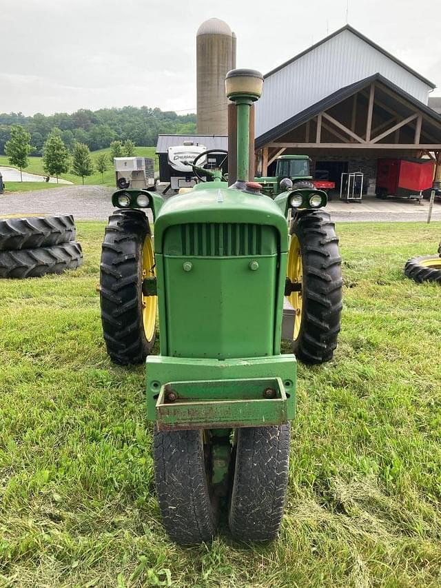 Image of John Deere 3010 equipment image 1