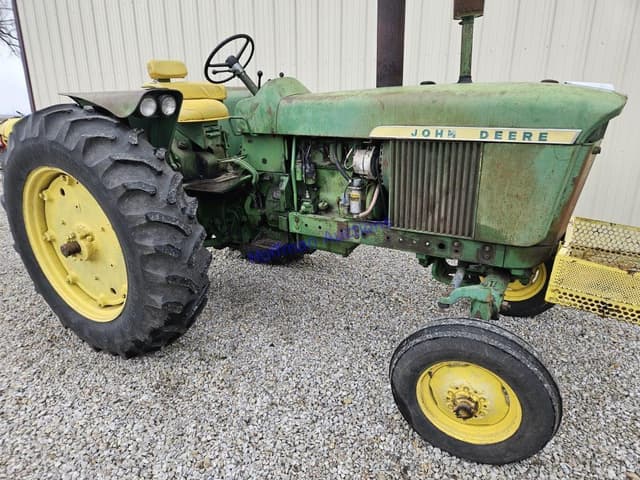 Image of John Deere 3010 equipment image 2