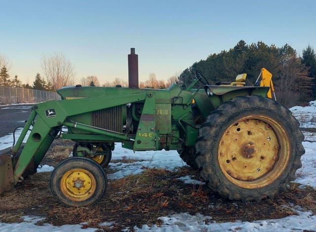 Image of John Deere 3010 equipment image 3
