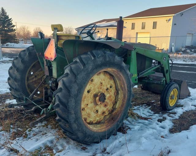 Image of John Deere 3010 equipment image 4