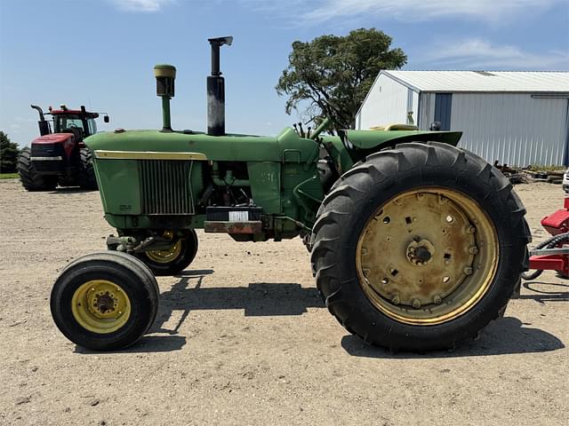 Image of John Deere 3010 equipment image 3