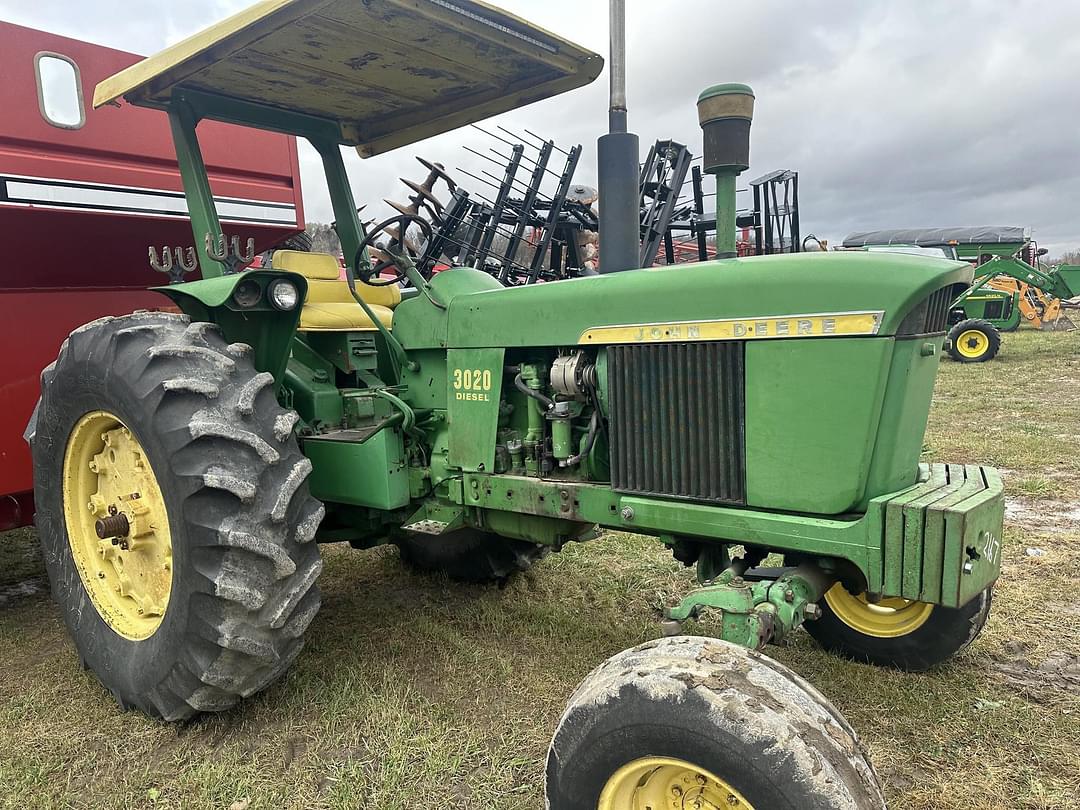 Image of John Deere 3020 Primary image