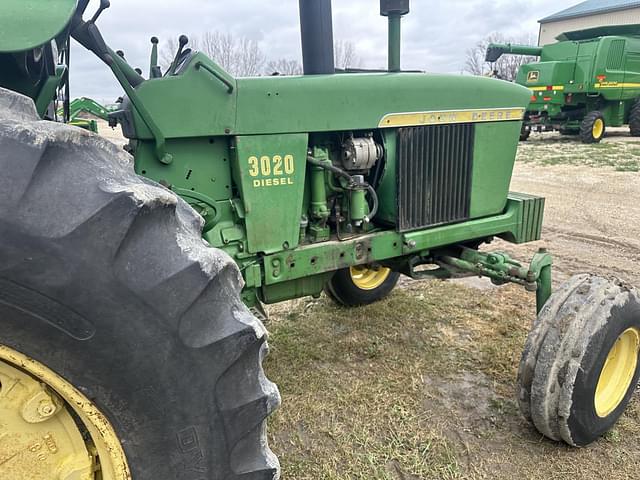 Image of John Deere 3020 equipment image 3