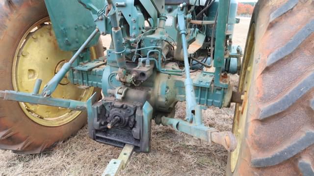 Image of John Deere 3020 equipment image 2