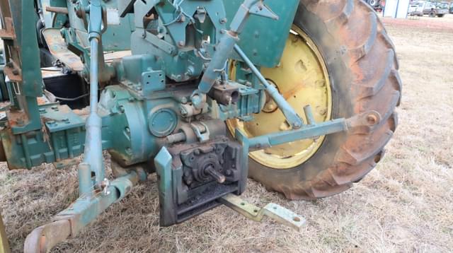 Image of John Deere 3020 equipment image 4