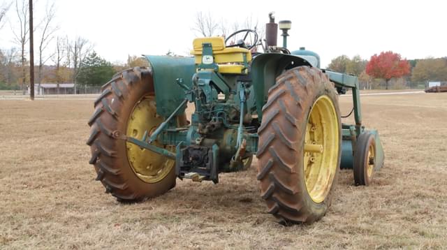 Image of John Deere 3020 equipment image 3