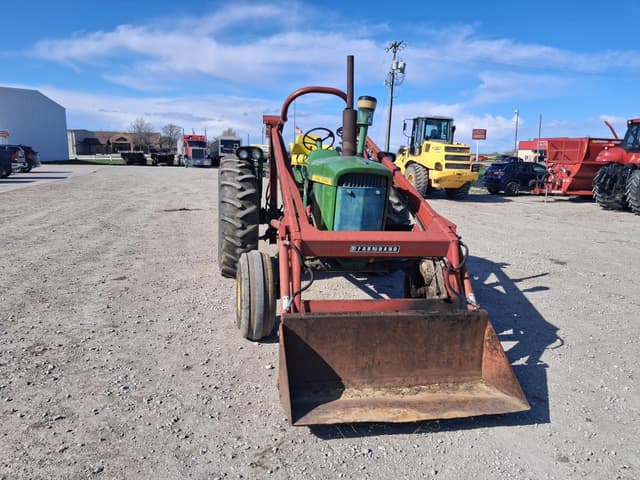 Image of John Deere 3020 equipment image 2