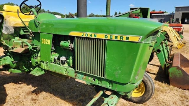 Image of John Deere 3020 equipment image 2