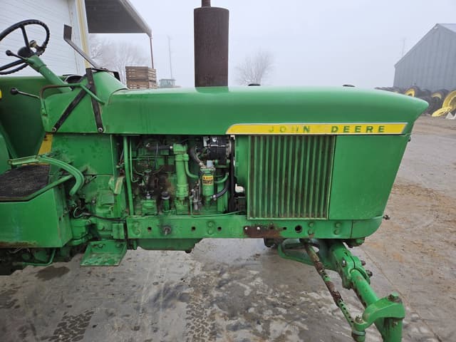 Image of John Deere 3020 equipment image 3