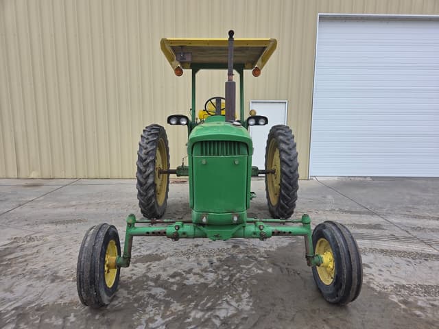Image of John Deere 3020 equipment image 2