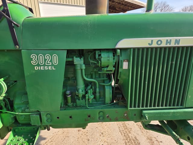 Image of John Deere 3020 equipment image 4
