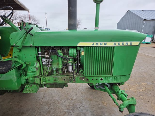 Image of John Deere 3020 equipment image 3