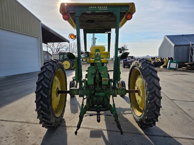 Image of John Deere 3020 equipment image 4