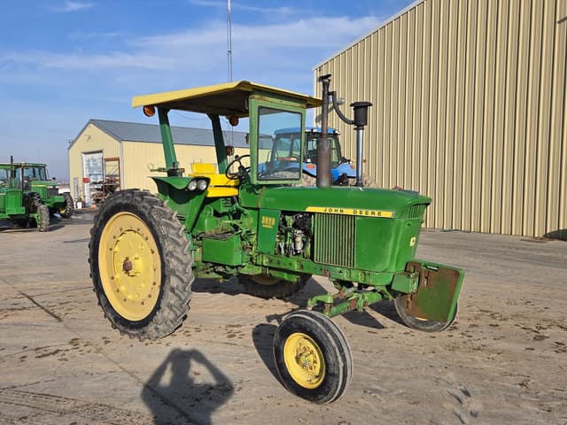 Image of John Deere 3020 equipment image 1