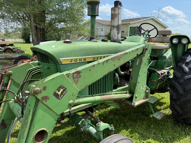 Image of John Deere 3020 equipment image 3