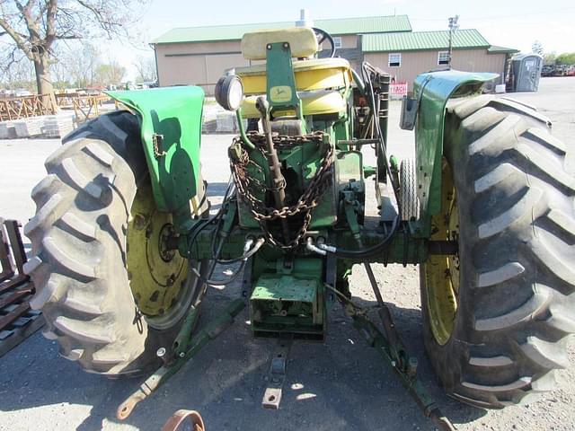 Image of John Deere 3020 equipment image 4