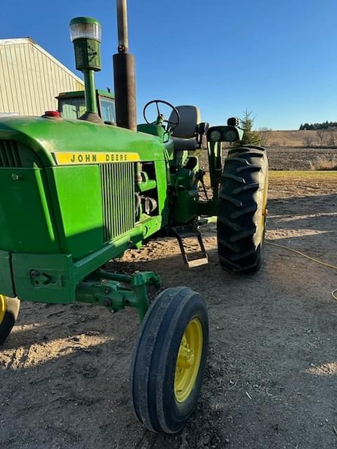 Image of John Deere 3020 Primary image