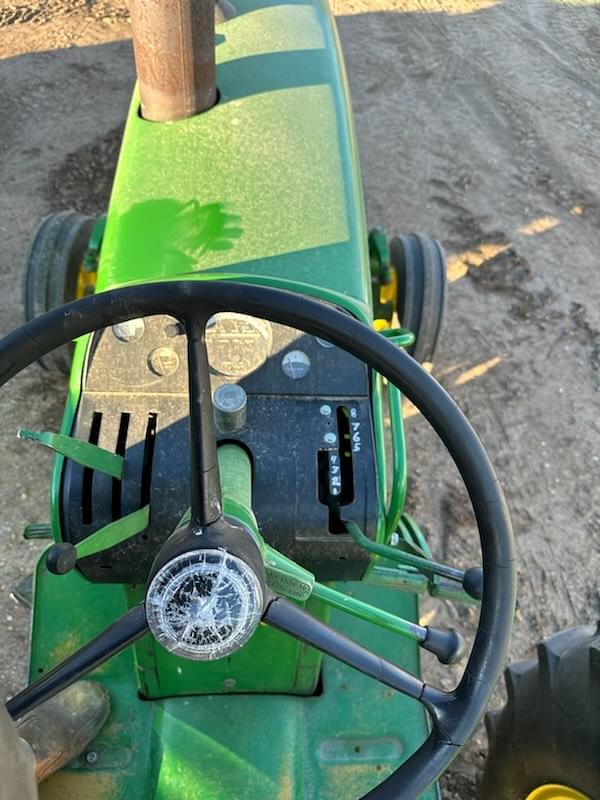 Image of John Deere 3020 equipment image 3