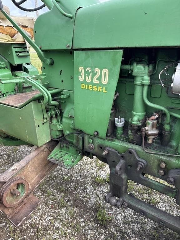 Image of John Deere 3020 equipment image 3