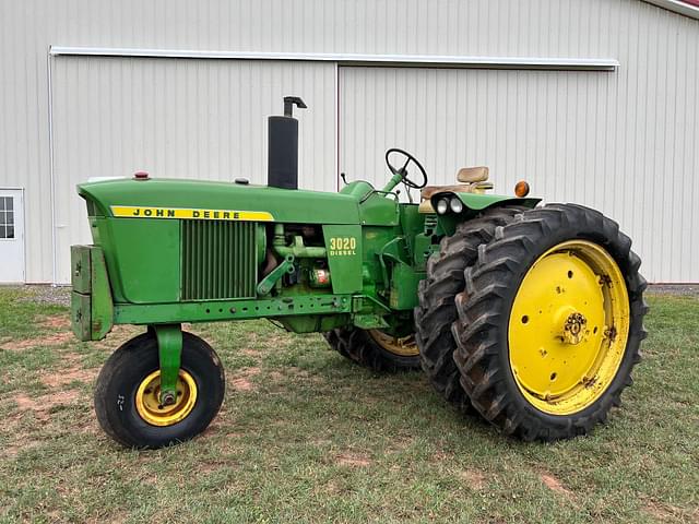 Image of John Deere 3020 equipment image 1