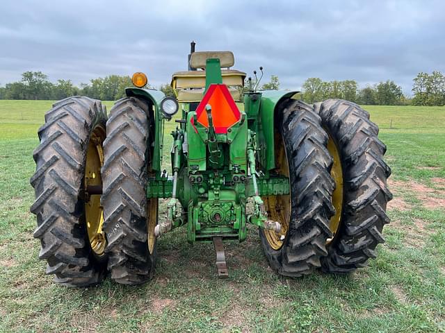 Image of John Deere 3020 equipment image 4