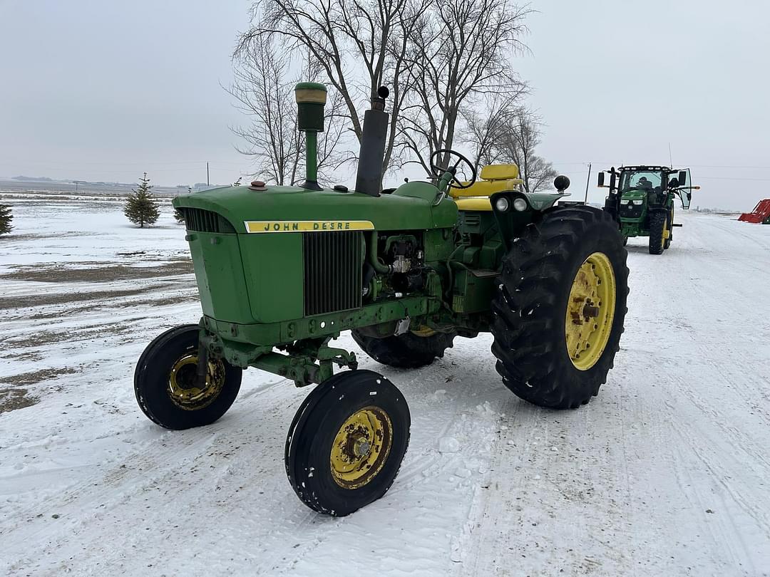 Image of John Deere 3020 Primary image