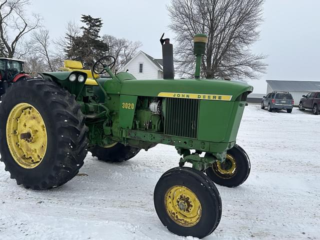 Image of John Deere 3020 equipment image 3