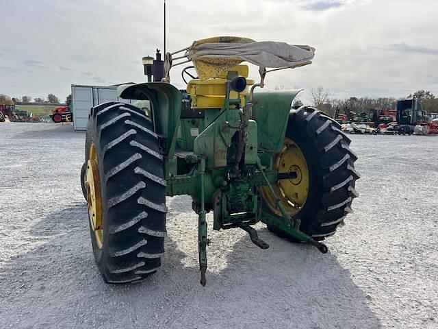 Image of John Deere 3020 equipment image 3