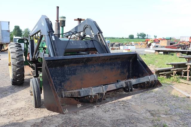 Image of John Deere 3020 equipment image 3