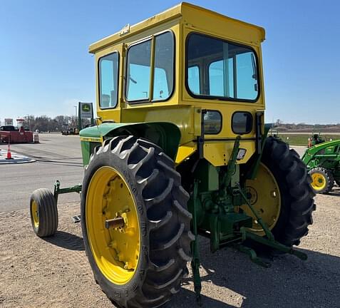 Image of John Deere 3020 equipment image 4