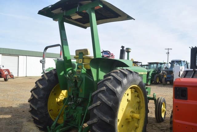 Image of John Deere 3020 equipment image 3