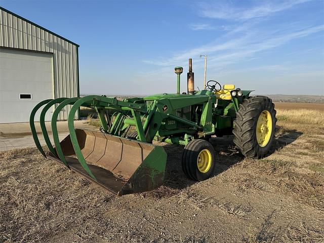 Image of John Deere 3020 equipment image 1