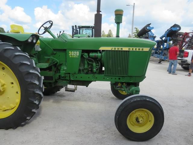 Image of John Deere 3020 equipment image 4