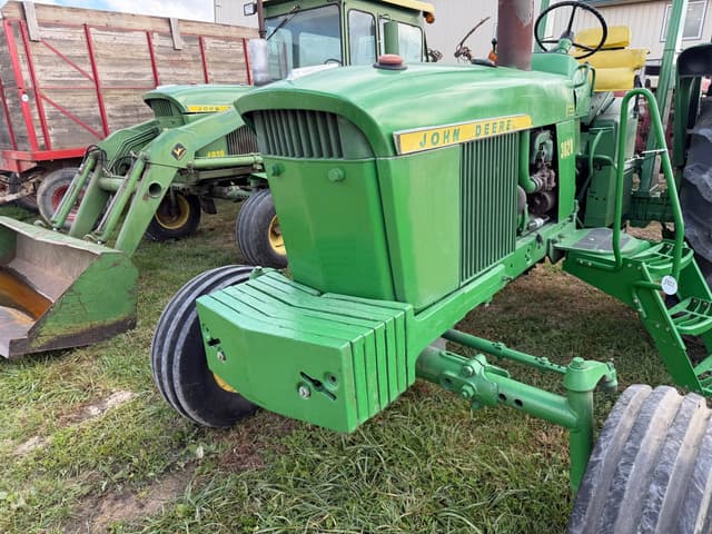 Image of John Deere 3020 equipment image 1