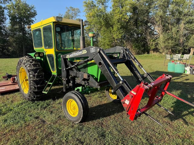 Image of John Deere 3020 equipment image 1