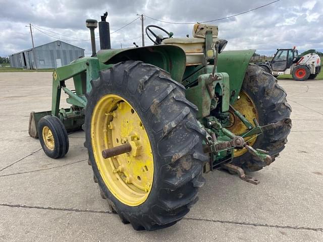 Image of John Deere 3020 equipment image 3