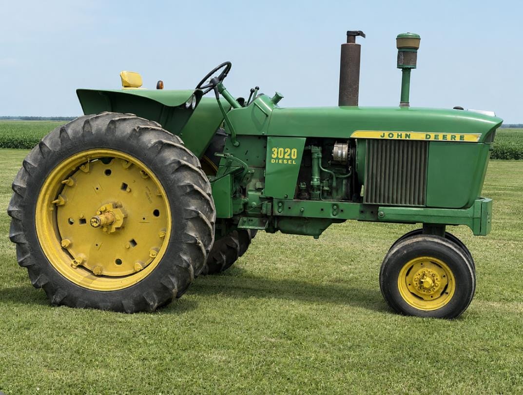 John Deere 3020 Equipment Image0