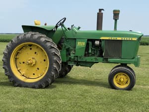 John Deere 3020 Image